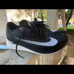 Nike Blk ZoomFly